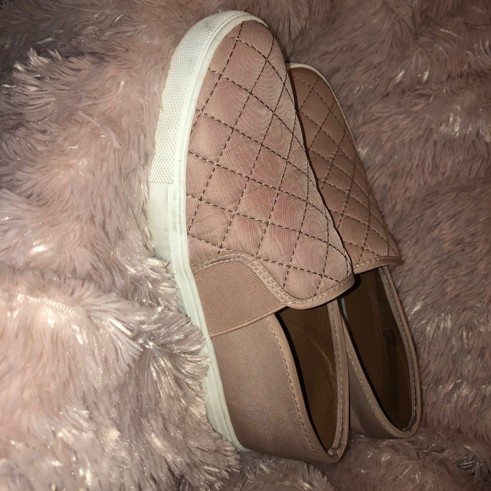 Steve Madden - Picture 2 of 2